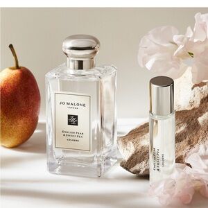 Jo Malone English Pear & Sweet Pea along with gift set